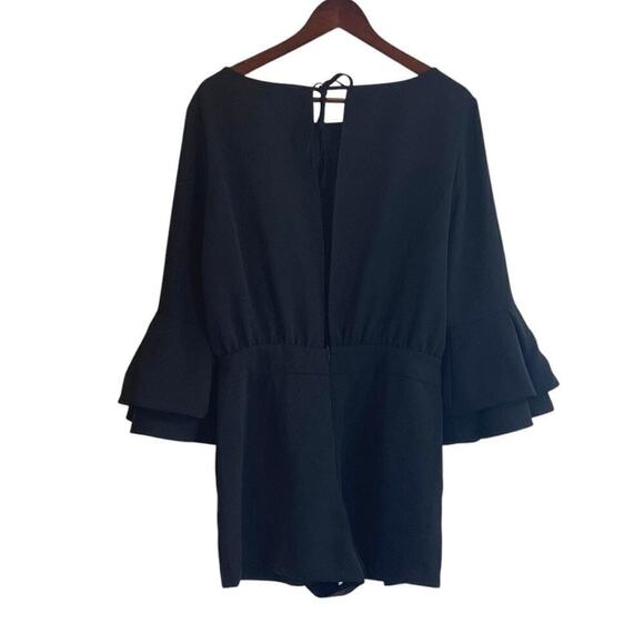 Saks Fifth Avenue Romper Black Open Back 3/4 Length Bell Sleeves Size Medium - Picture 5 of 9